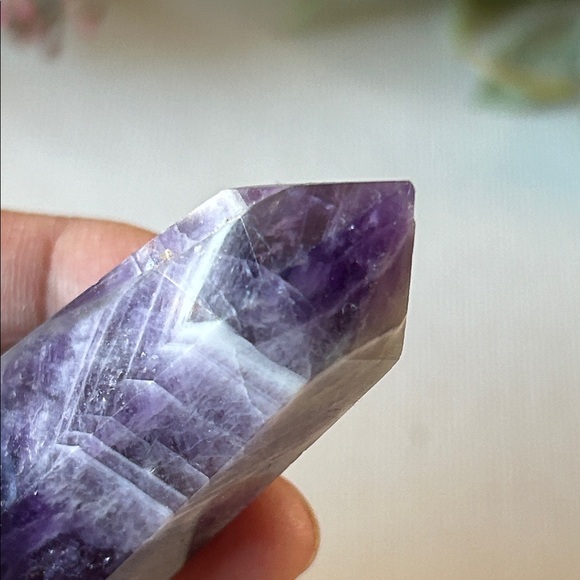 ๐ Chevron Amethyst Crystal Tower - Purple Home Accent - Picture 7 of 9